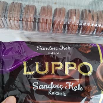 Şölen Luppo Keklerde Parçalanma Ve Bayatlık Nedeniyle BİM'den İade Talebi