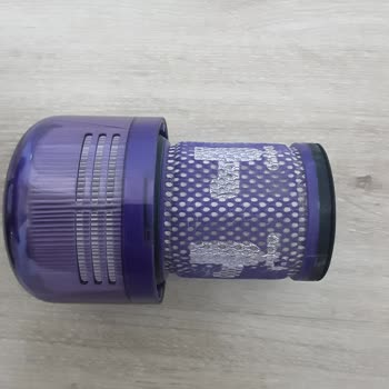 Dyson V12 Şarjlı Süpürge Kısa Sürede Kendiliğinden Kapanıyor Ve Ücretsiz Onarım Talep Ediliyor