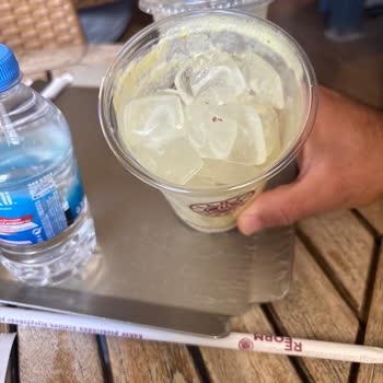 Gaziantep Sanko Park Kahve Dünyası'nda Buzla Dolu Latte İçin 530 TL Ödeyen Müşterinin Şikayeti