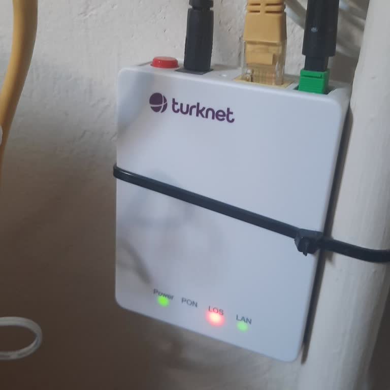 TurkNet Sürekli İnternet Kesintileri Ve Müşteri Temsilcisine Bağlanamama