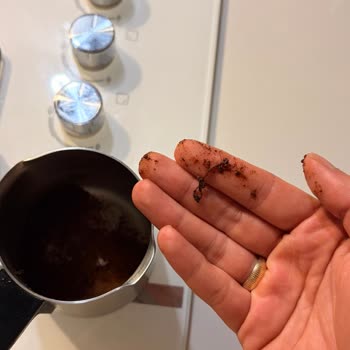 Kurukahveci Mehmet Efendi Kahvesinde Yabancı Madde Ve Aşırı Acı Tat