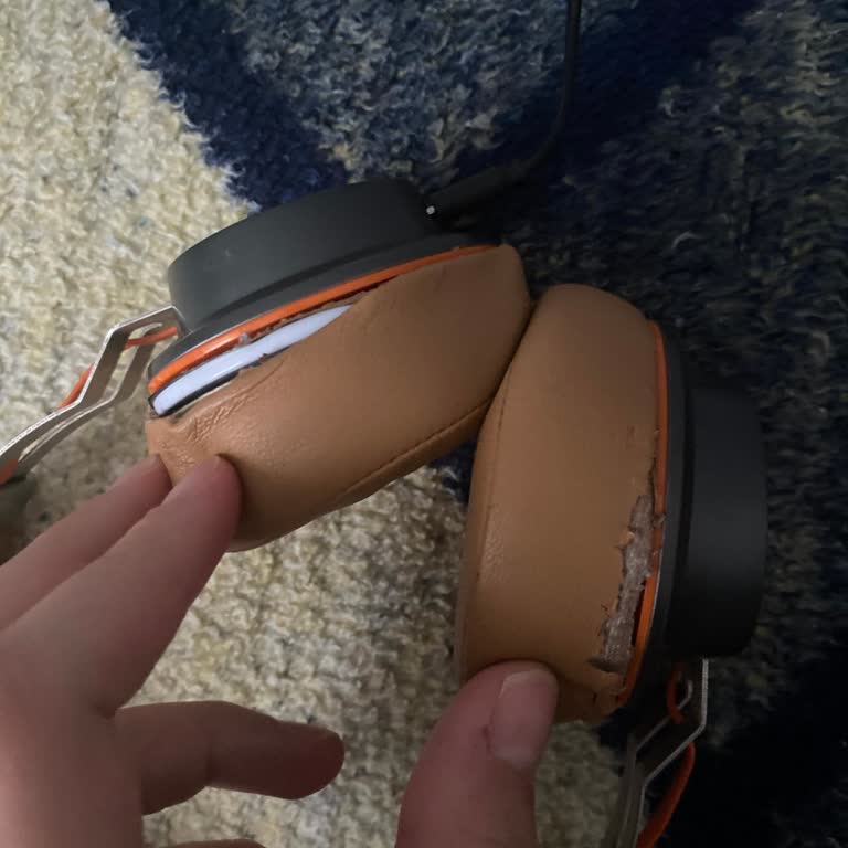 Rampage SN-44BT Kulaklık Pedlerinin Yırtılması Ve Yedek Parça Temini Talebi