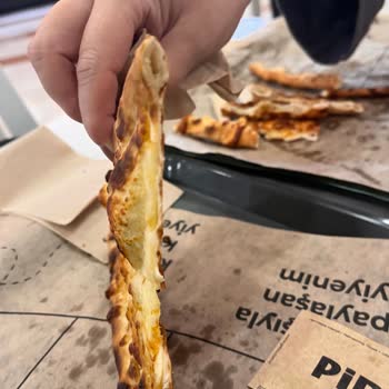 Beylikdüzü Migros Pidem Şubesinde Kuru Ve Küçük Pide Kalitesi Hayal Kırıklığı