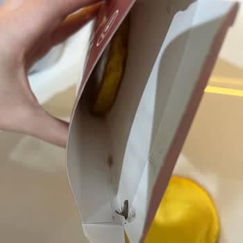 Migros Hemen Ürününde Böcek Bulunması Ve Cevapsız Şikayet