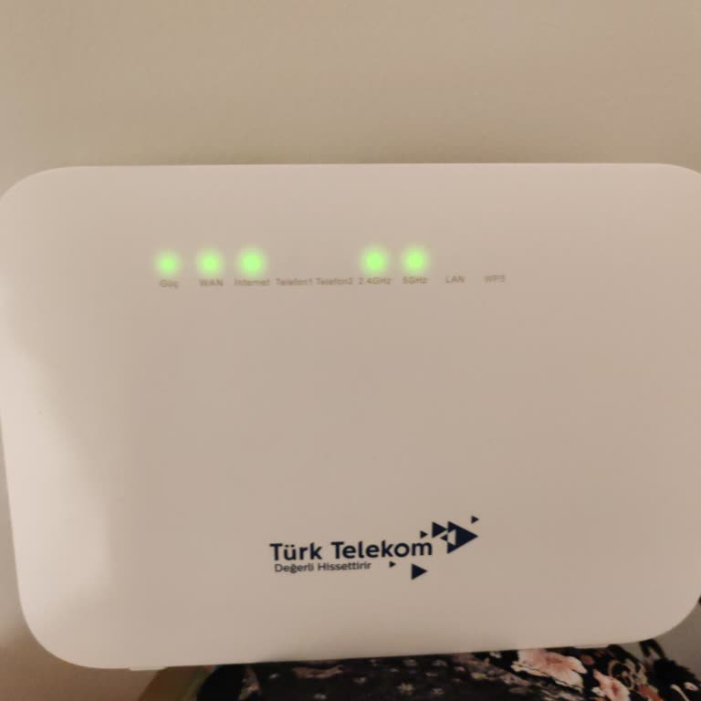 İnternet Bağlantısı Çalışmıyor, 3 Aylık Fatura Öderken Müşteri Hizmetleri Çözüm Sunamıyor