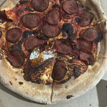 Domino’s Keçiören Ufuktepe Şubesinde Yanmış Pizza Ve Çözüm Reddi