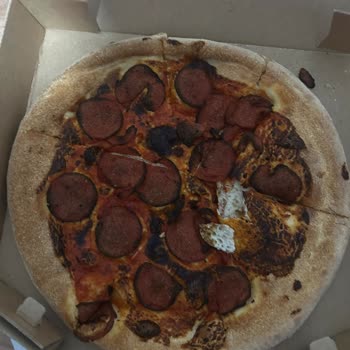 Domino’s Keçiören Ufuktepe Şubesinde Yanmış Pizza Ve Çözüm Reddi