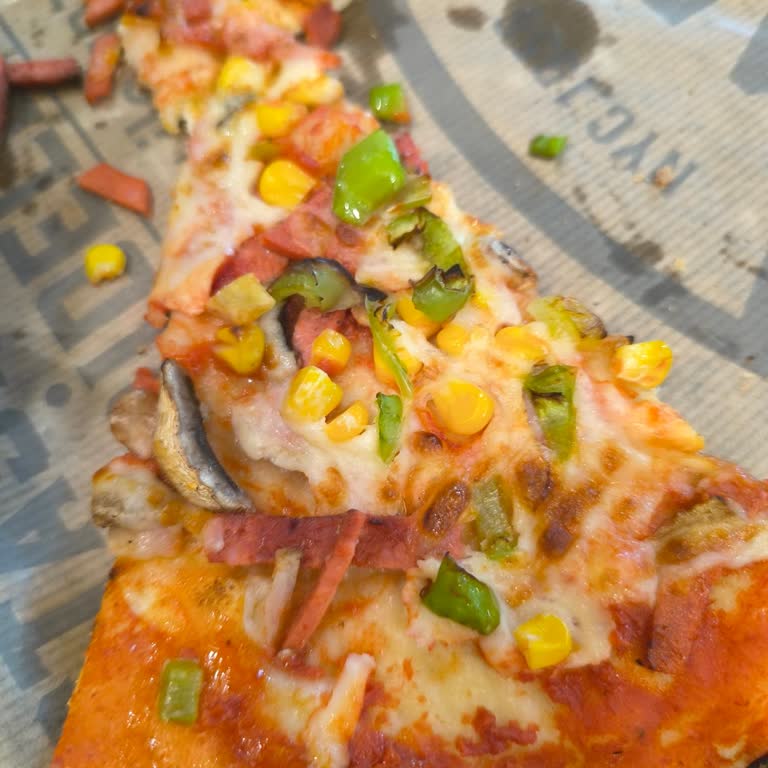 Sbarro'dan Ekstra Malzemeli Pizza Boş Geldi, Çalışanların Umursamaz Tutumu