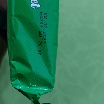Migros Şubesinde Ülker Deluxe Gofret Açık Paket Sorunu