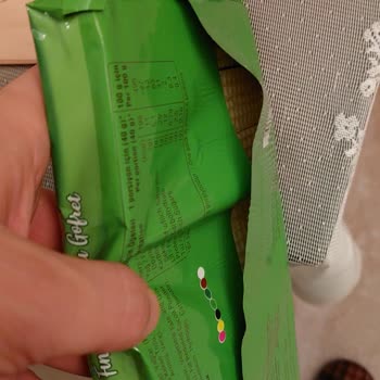Migros Şubesinde Ülker Deluxe Gofret Açık Paket Sorunu