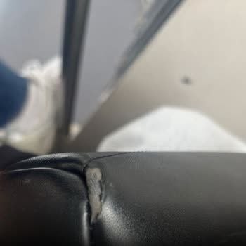 Boyner’den Alınan Calvin Klein Çantada Üretim Hatası Ve Kısa Sürede Soyulma