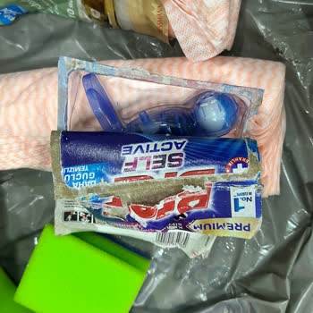 Rossmann Kargosunda Sızdıran Ve Yırtılmış Temizlik Ürünleri