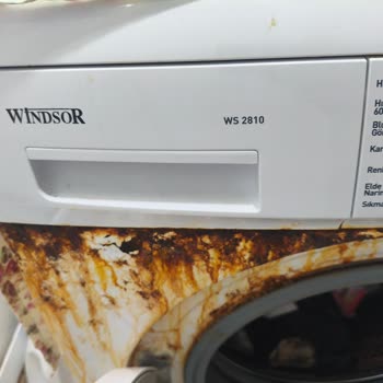 Windsor Çamaşır Makinesinde Ön Panel Paslanması Garanti Kapsamına Alınmalı