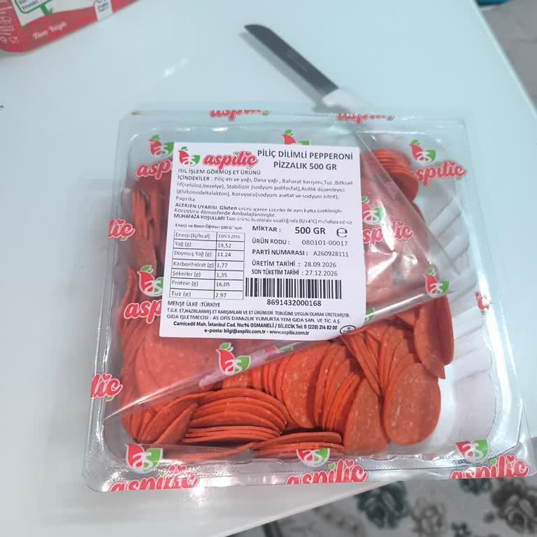 Metro Market Güneşli Şubesinde Aspilic Piliç Pepperoni Sucukta Şiddetli Kimyasal Koku Ve İade Talebi