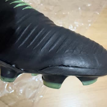 Nike Kramponunda Üretim Hatası İddiası Ve İade Talebi
