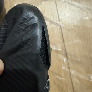 Nike Kramponunda Üretim Hatası İddiası Ve İade Talebi