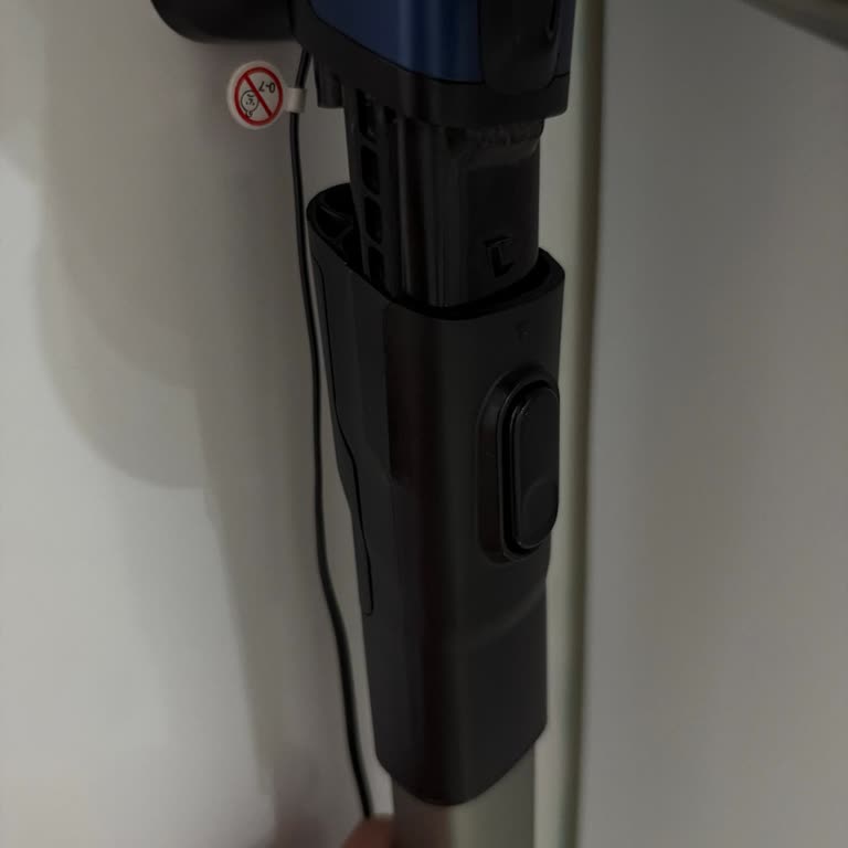 Philips Dikey Süpürge Borusu Gevşeyip Çıkıyor, Hızlı Değişim Talebi