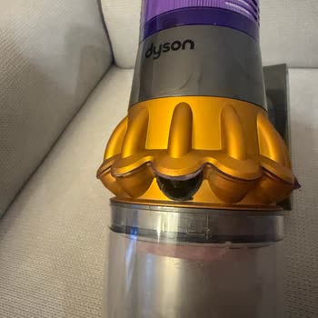 Dyson V15 Silikon Parçası Kırıldı, Garanti Değişim Talebi