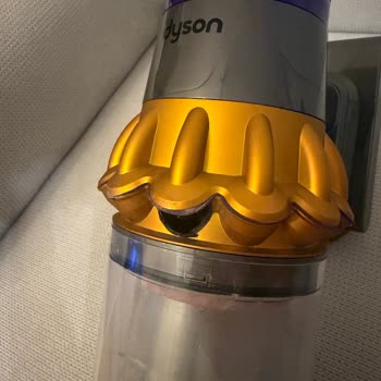 Dyson V15 Silikon Parçası Kırıldı, Garanti Değişim Talebi