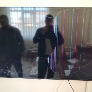 Şok Market LG Televizyonun İç Panel Kırığı İçin İade Talebimi Reddetti