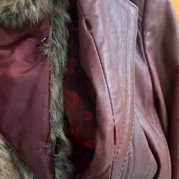 Gardrops'tan Defolu Deri Ceket İçin İade Reddi