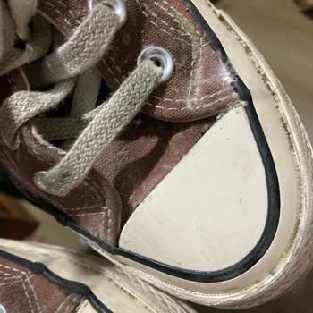 Converse Ayakkabısının Küflü İadesi Ve Kullanıcı Hatası İddiası