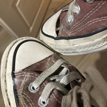 Converse Ayakkabısının Küflü İadesi Ve Kullanıcı Hatası İddiası