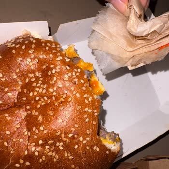 Trendyol Yemek Saç Çıkan Burger Ve İade Talebinin Reddedilmesi!