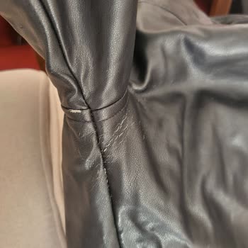 Kalitesiz Suni Deri Ceket İçin Değişim Ve İade Talebi