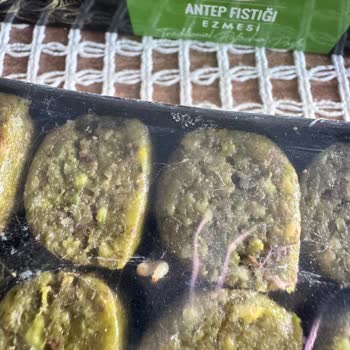 Kurtlu Antep Fıstık Ezmesi Ürününün Hijyen Sorunu Ve Sağlık Tehlikesi