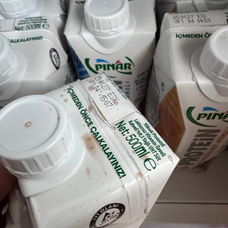 Hasarlı Süt Paketleri Ve Cevapsız Müşteri Hizmetleri