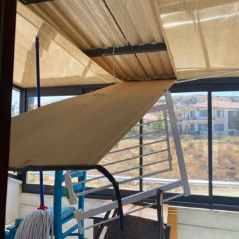 Albert Genau Cam Balkon Montajı Sonrası Sürekli Su Sızıntısı Ve Tavan Hasarı