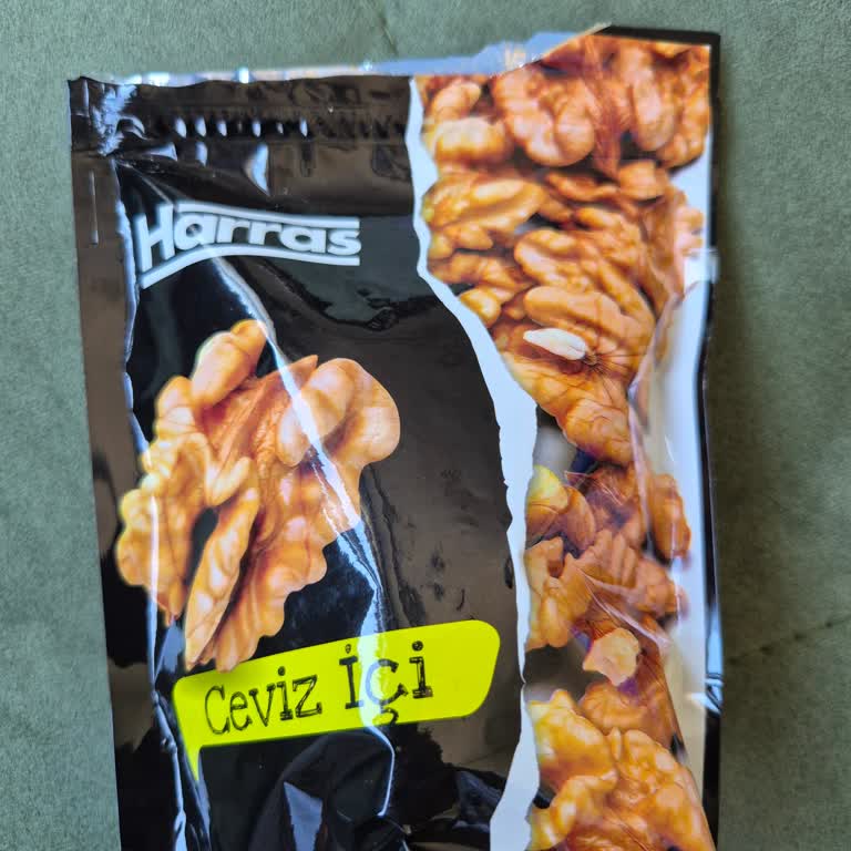 Harras 150 Gr Ceviz İçindeki Kızarmış Yağ Kokusu Son Tüketim Tarihi Geçmemiş Olmasına Rağmen