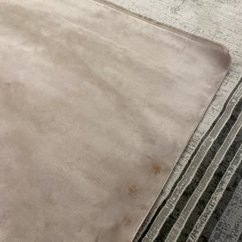 E-halıservisi Tarafından Yıkanan Apex Halısının Lekelenmesi Ve Sorumluluk Reddi