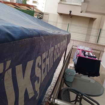 Antalya Büyükşehir Belediyesi Çadırının Balkon Yakınlığı Nedeniyle Yağmur Suyundan Mağduriyet Ve Tazminat Talebi
