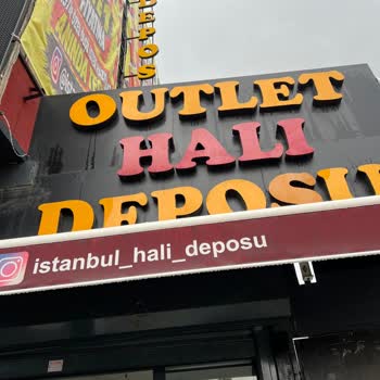 Outlet Halı Deposu'nda Fare Yapışkanı Nedeniyle Ferace Hasarı Ve Kaba Personel Tutumu