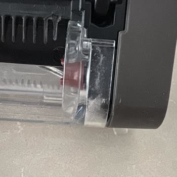 Media Markt'tan Alınan Shark Dikey Süpürge Kapalı Bölümde Toz Birikimi Ve Ücretsiz Değişim Talebi