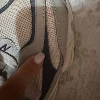 New Balance Ayakkabımda Açılma Ve Dikiş Sorunu, Garanti Reddi Ve Açıklama Eksikliği