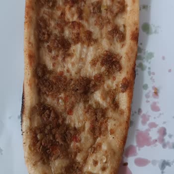 Ovalı Etliekmek Balgat Şubesinde 10’lu Etli Ekmeklerin İçinin Boş Olması