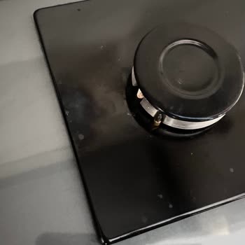Yeni Alınan Bosch Ocakta Yanma İzleri Ve Bayi Değişim Reddi