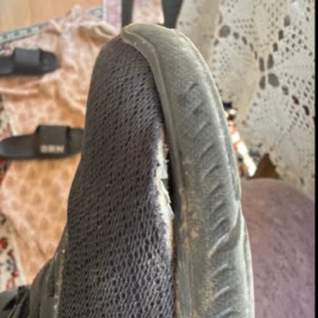 Skechers Summits Ayakkabısında Açılan Dikiş İçin İade Reddi
