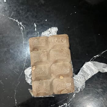 Nestle Sütlü Kare Çikolatada Tat Bozukluğu Ve Mide Ağrısı Şikayeti