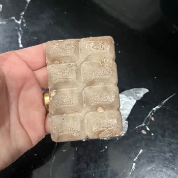 Nestle Sütlü Kare Çikolatada Tat Bozukluğu Ve Mide Ağrısı Şikayeti