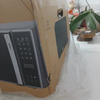 Media Markt Ve MNG Kargo Hasarlı Mikrodalga Fırını İade Etmeyi Reddetti
