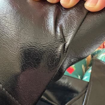 LCW Montunda Kötü Koku Ve Hasarlı Dikiş, İade Teklifi Yetersiz, Hızlı Çözüm Talebi