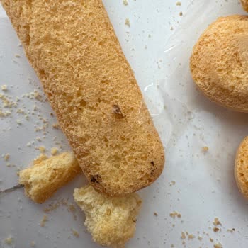Migros Sanal Market'ten Gelen Pesotti Kedi Dili Bisküvi İçinde Böcek Görülmesi Ve Geri Ödeme Talebi