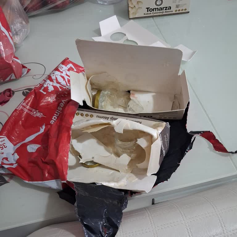 Ser Grup Depolama Reklam Ayıplı, Kırık Kavanozlu Ve Az Ürünlü Kabak Çekirdeği Siparişi