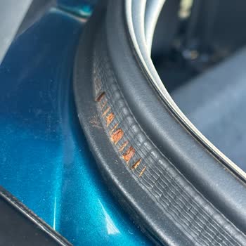 Peugeot 408 GT Bagaj Fitilindeki Pas Ve Garanti Sürecindeki Mağduriyet