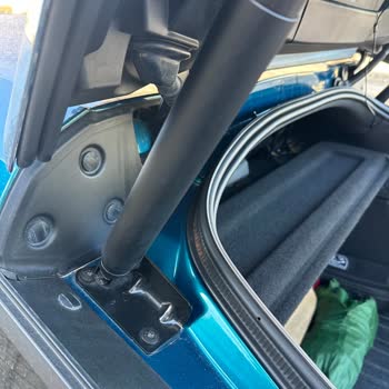 Peugeot 408 GT Bagaj Fitilindeki Pas Ve Garanti Sürecindeki Mağduriyet