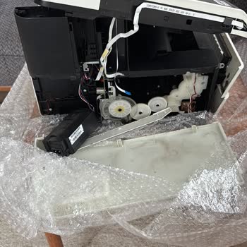 DHL E-Ticaret Gönderiminde Epson M2140 Yazıcı Hasarlı Ve Yardım Alınamadı